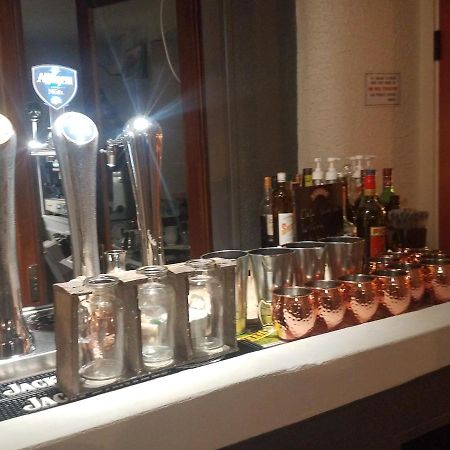 L'Auberge Des Voyageurs Menigoute Екстер'єр фото