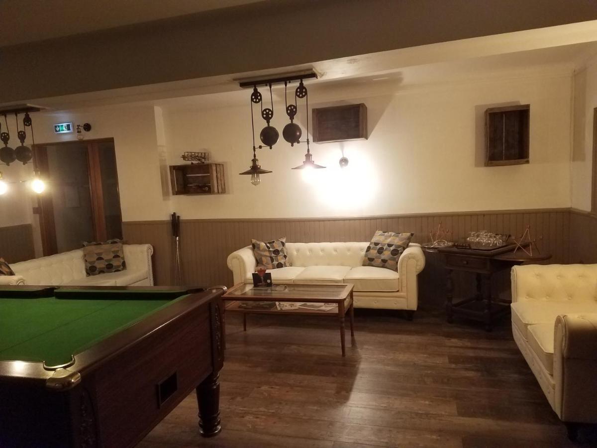L'Auberge Des Voyageurs Menigoute Екстер'єр фото